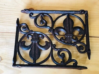CAST IRON FLEUR DE LIS SHELF BRACKETS CAST IRON FLEUR DE LIS SHELF BRACKETS