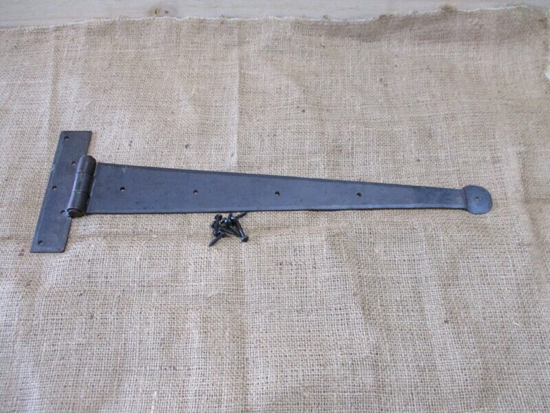 EXTRA LONG HAND FORGED T HINGES 18" ROUND END
