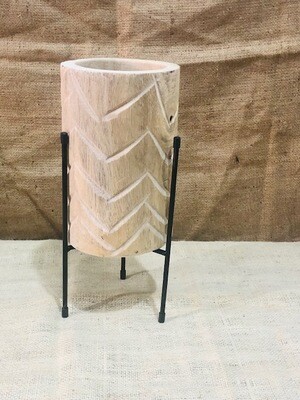 Rustic Wood Pot And Stand Arrow Groove