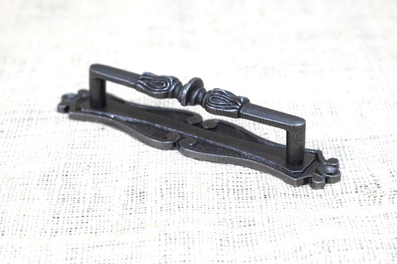 CAST  IRON RESTORATION HANDLE, 7 1/2"