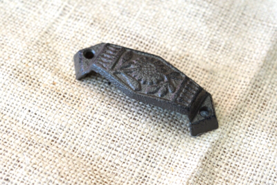 CAST IRON RECTANGULAR DRAWER PULL