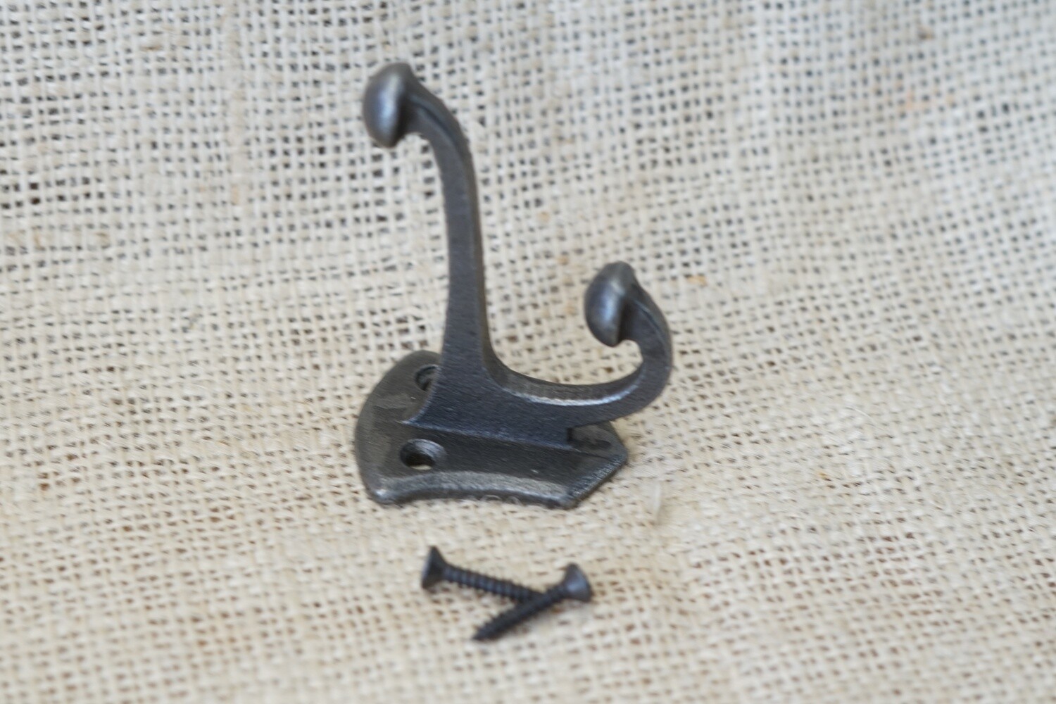 CAST IRON TRADITIONAL SCHOOL HOOK - NATURAL IRON COLOR