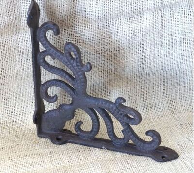 RUSTIC CAST IRON NAUTICAL OCTOPUS BRACKETS, 7 1/2 RUSTIC CAST IRON NAUTICAL OCTOPUS BRACKETS, 7 1/2