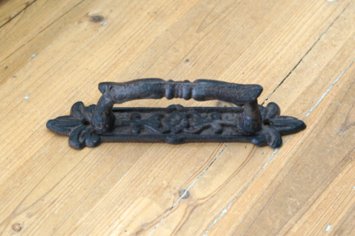 LARGE CAST IRON RUSTIC HANDLES LARGE CAST IRON RUSTIC HANDLES