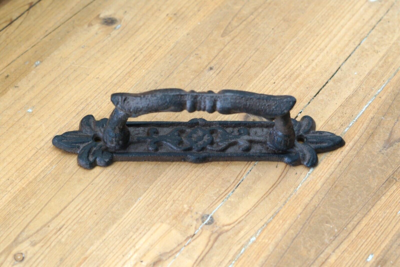 LARGE CAST IRON RUSTIC HANDLES