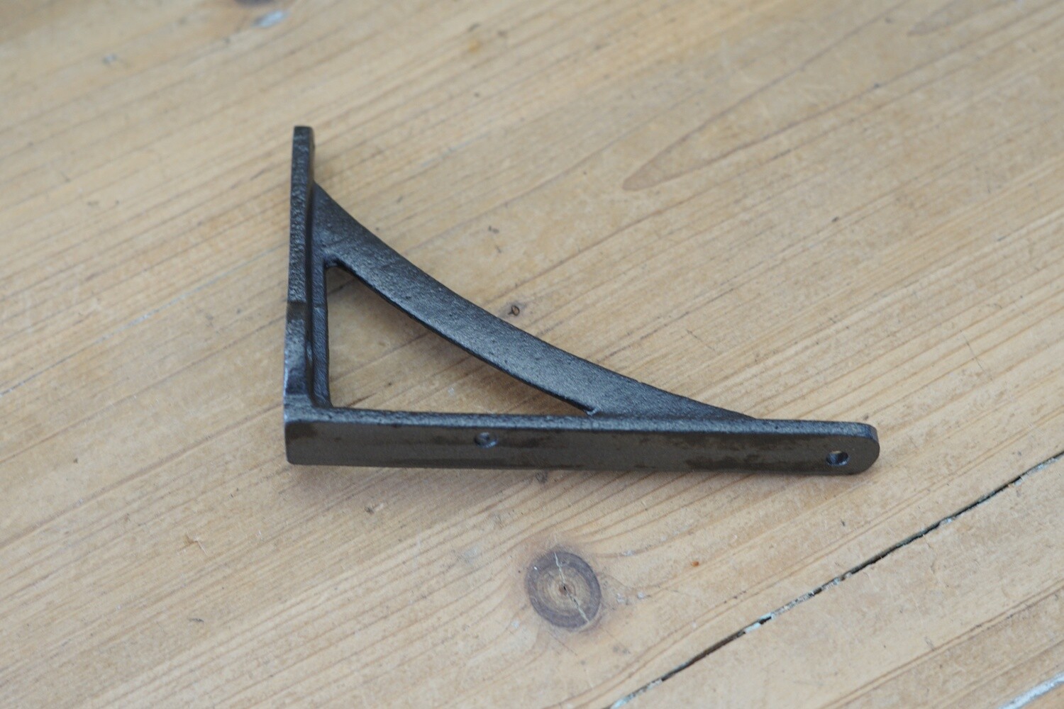 SMALL CAST IRON BRACKETS, 4 1/2" X 3"