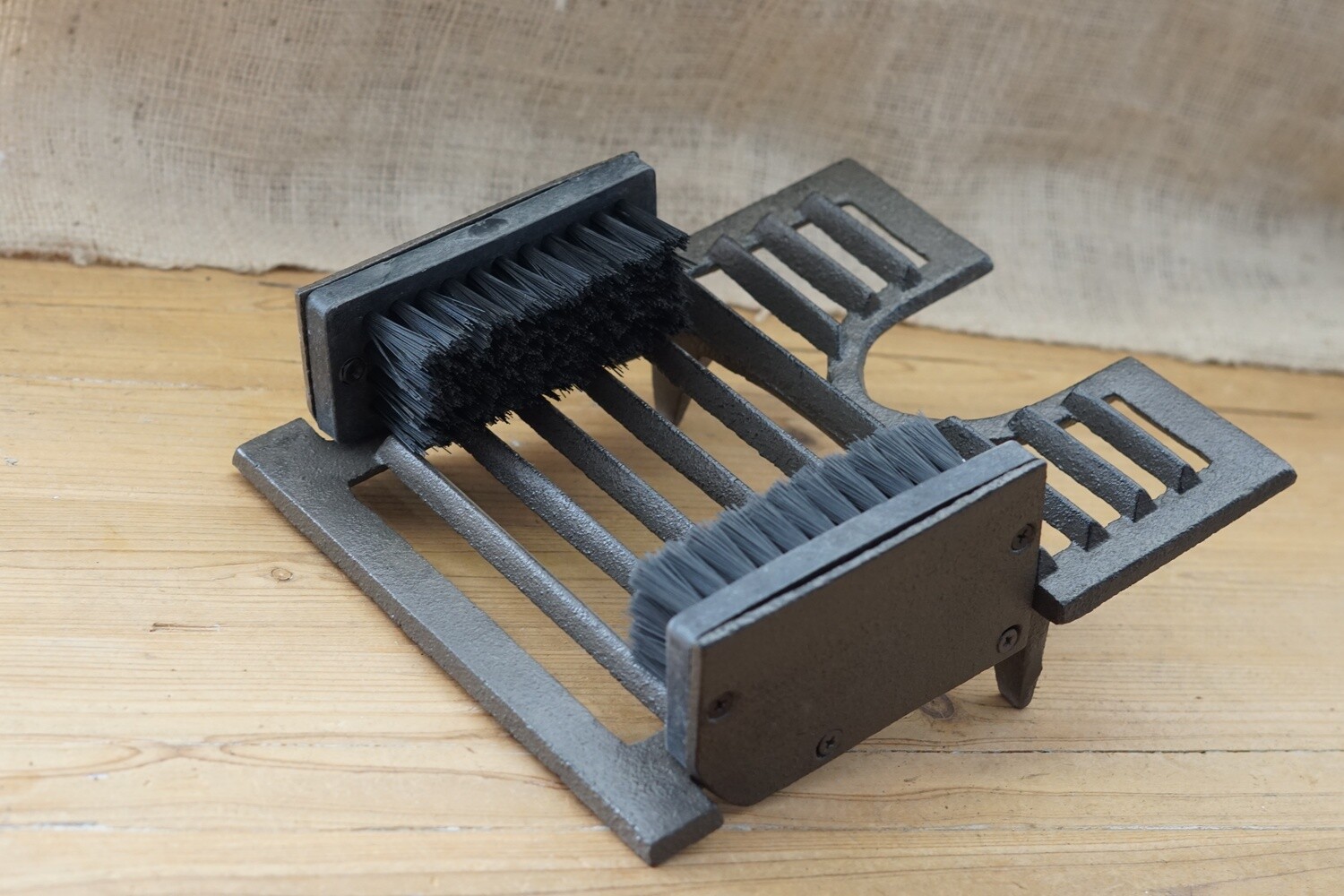 RUSTIC CAST IRON DOUBLE BRUSH BOOT / SHOE SCRAPER