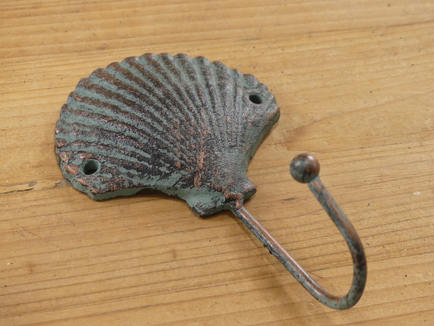 Cast Iron Sea Shell Scallop Hook