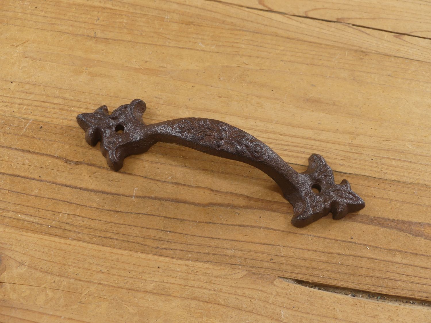 CAST IRON 6 1/4" DRAWER PULL / HANDLE