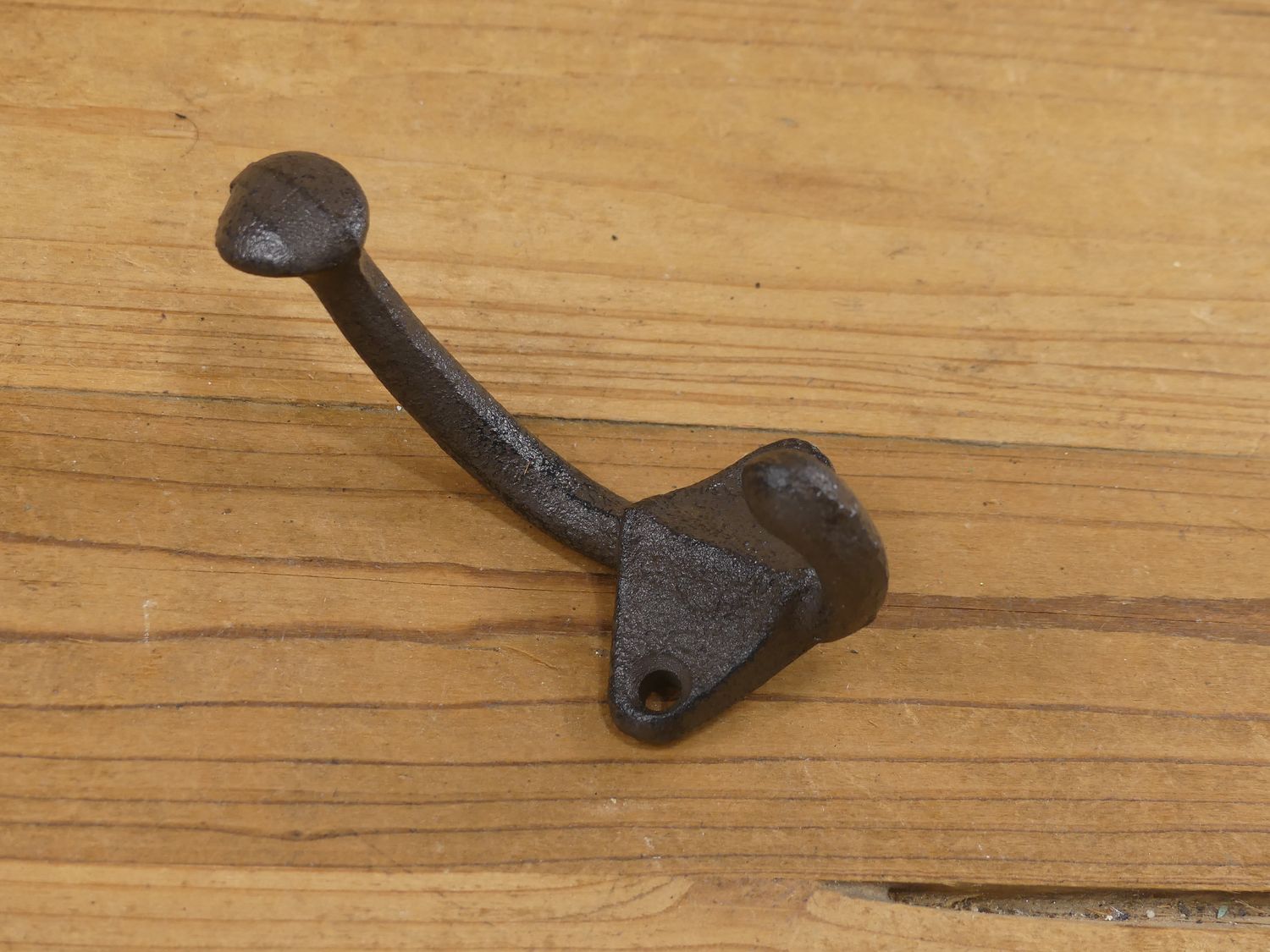 RUSTIC CAST IRON U-SHAPE HOOK