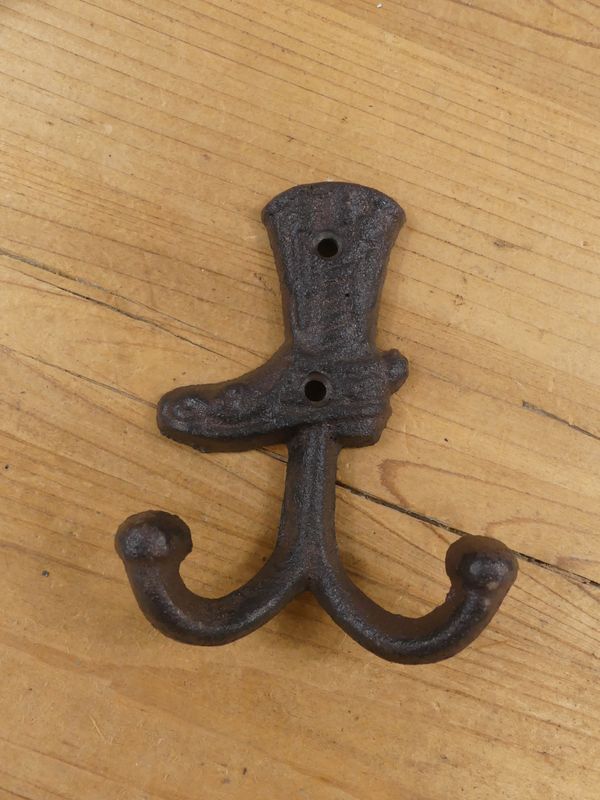 CAST IRON COWBOY BOOT  DOUBLE HOOK