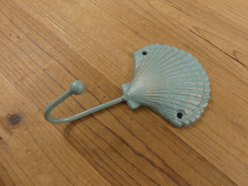 Cast Iron Sea Shell Scallop Hook