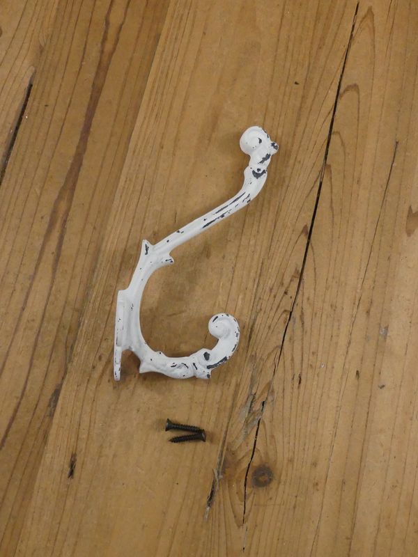 LARGE CAST IRON DISTRESSED WHITE HOOK, 5 1/2 LARGE CAST IRON DISTRESSED WHITE HOOK, 5 1/2"