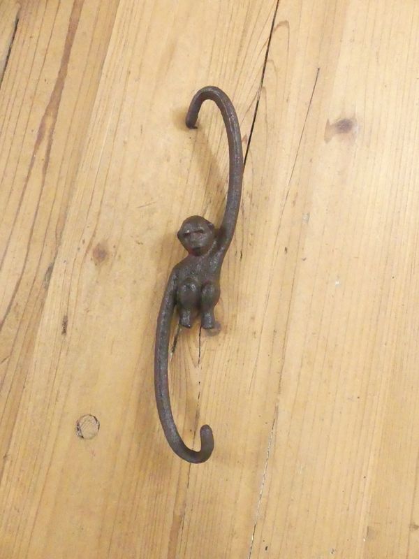 CAST IRON MONKEY HOOK 9 1/4 CAST IRON MONKEY HOOK 9 1/4"
