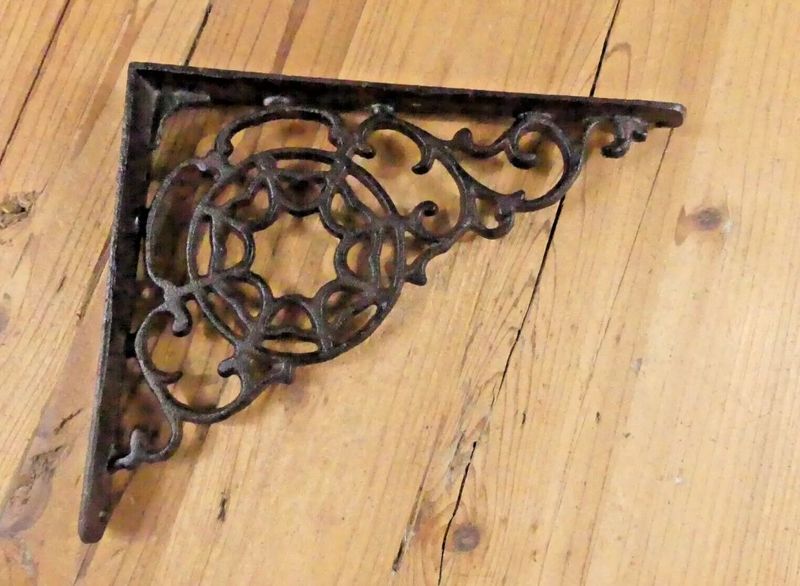 CAST IRON WEB BRACKETS,  9" X 7"