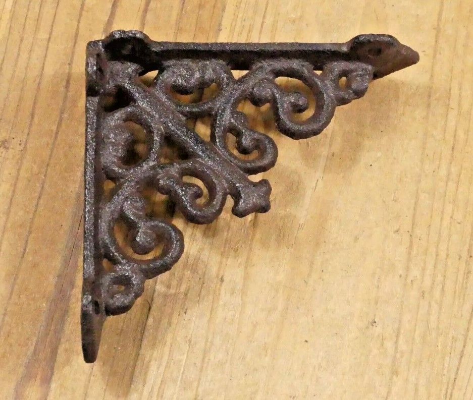 CAST IRON ARCHITECTURAL BRACKETS,   4" X 4"