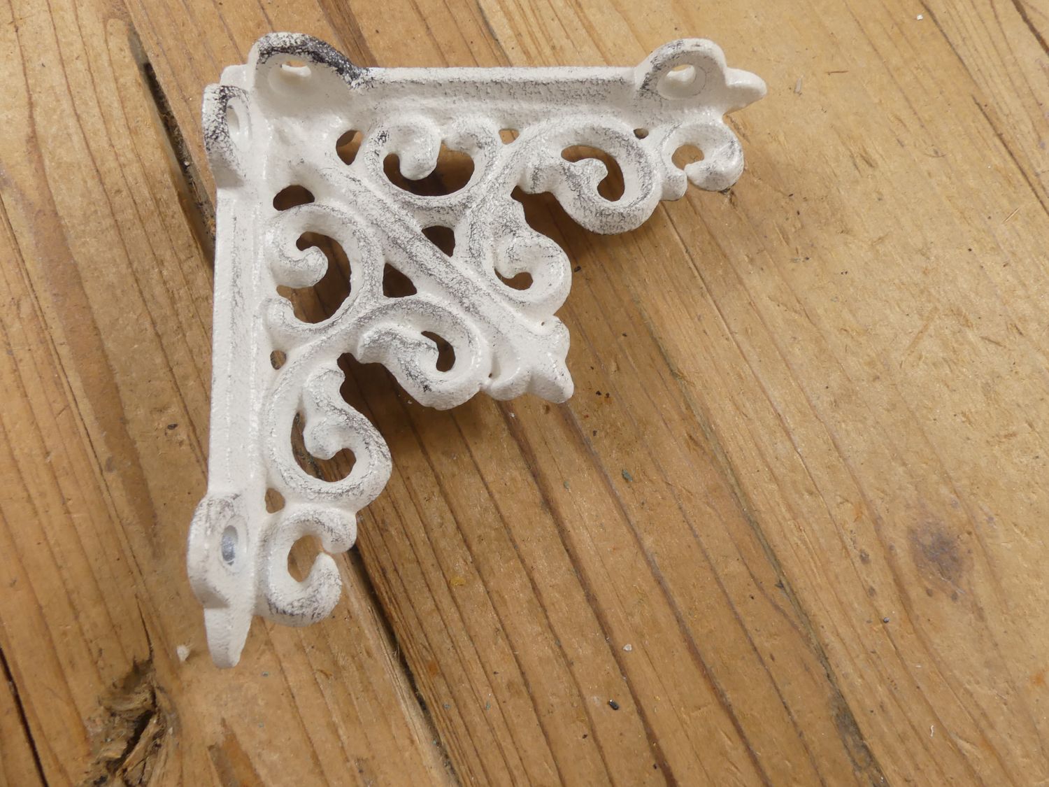 CAST IRON WHITE ARCHITECTURAL BRACKETS,  3 3/4" X 3 3/4"