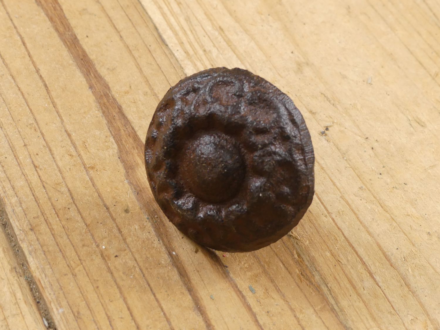 RUSTIC CAST IRON KNOB / PULL