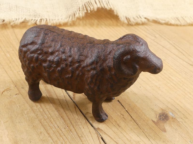 CAST IRON SHEEP