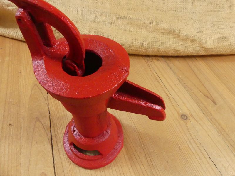 RED CAST IRON WELL PUMP CISTERN, 9"