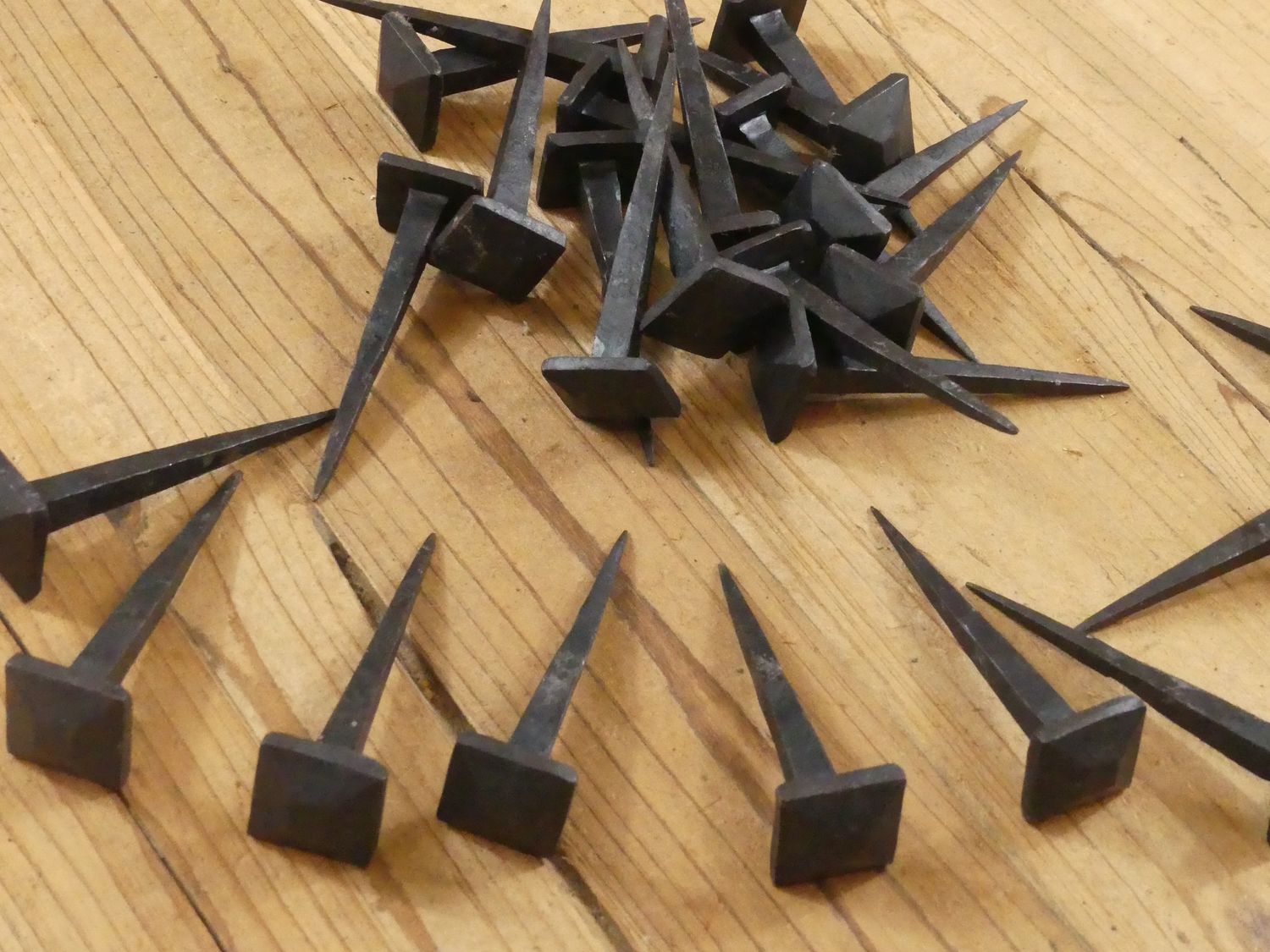 7/8" BLACK HAND FORGED COAT HOOKS/ NAILS/CLAVOS,  3" SQUARE ANGLED HEAD