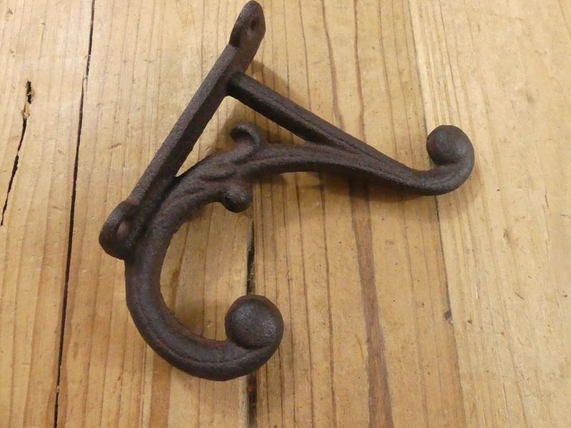 BROWN RUSTIC COAT HOOK, ANTIQUE-STYLE CAST IRON 4.5" WALL DOUBLE RESTORATION