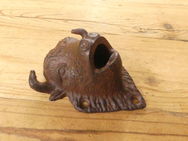 CAST IRON BUFFALO HEAD BOTTLE OPENER
