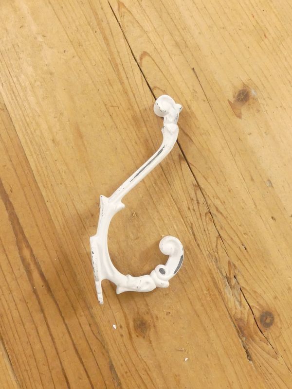 LARGE CAST IRON DISTRESSED WHITE HOOK, 5 1/2 LARGE CAST IRON DISTRESSED WHITE HOOK, 5 1/2"