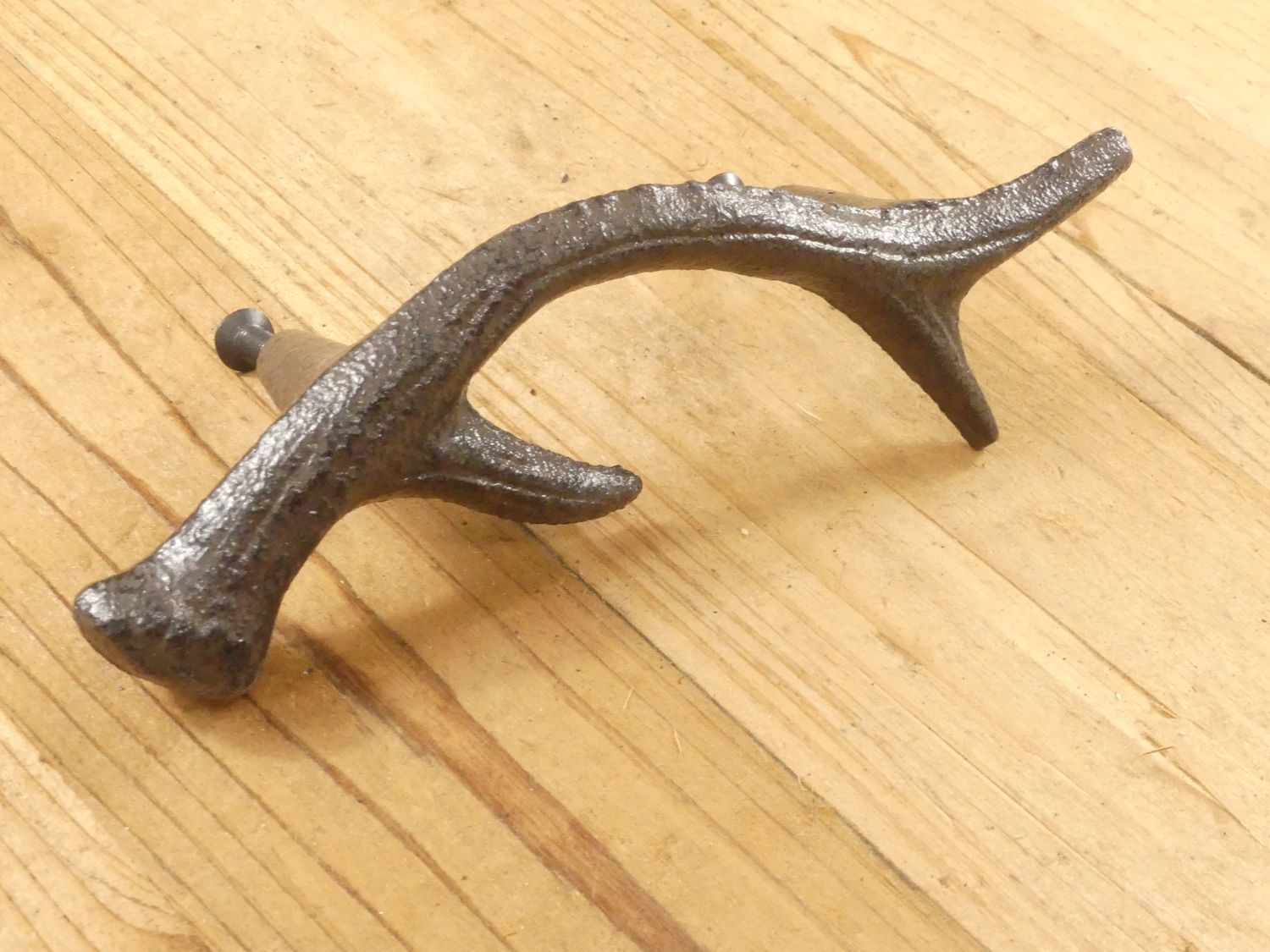 CAST IRON ANTLER DRAWER / DOOR PULL