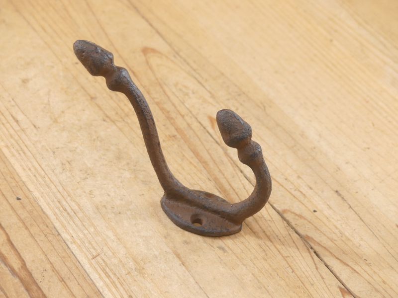 RUSTIC ACORN HOOK RUSTIC ACORN HOOK