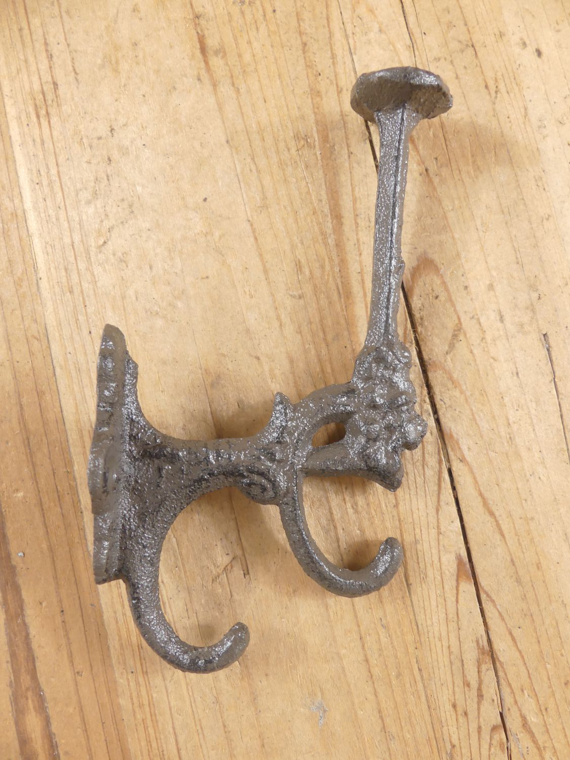 LARGE RUSTIC VICTORIAN ORNATE HOOK LARGE RUSTIC VICTORIAN ORNATE HOOK