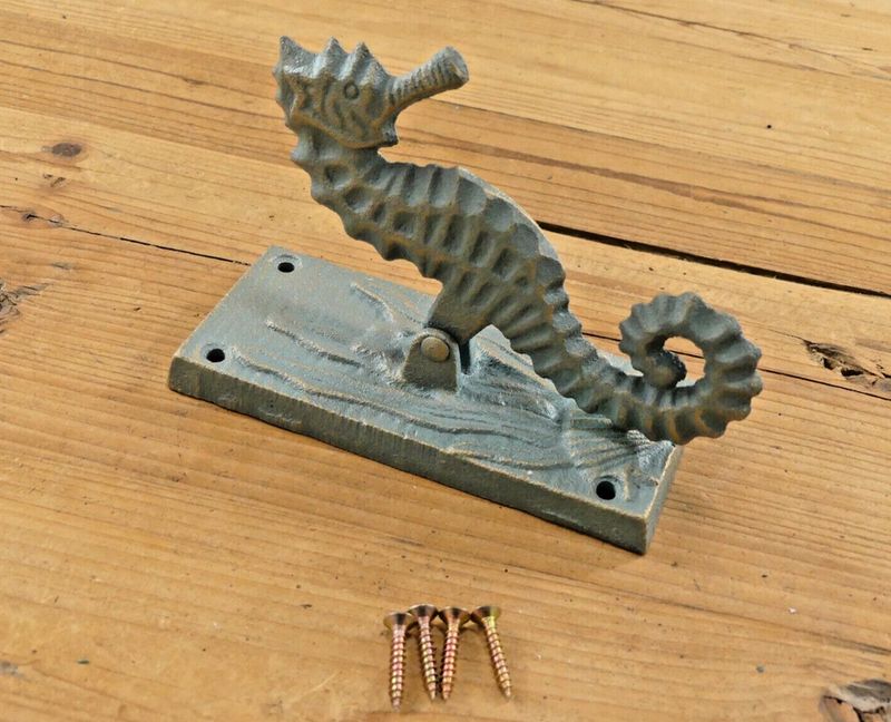 SEAHORSE DOOR KNOCKER, 5 1/2" LONG