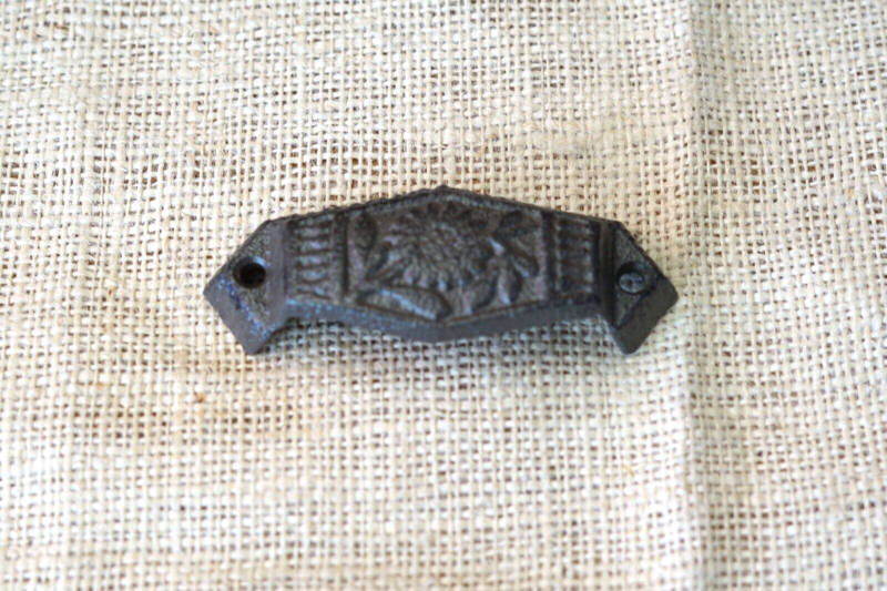 CAST IRON RECTANGULAR DRAWER PULL