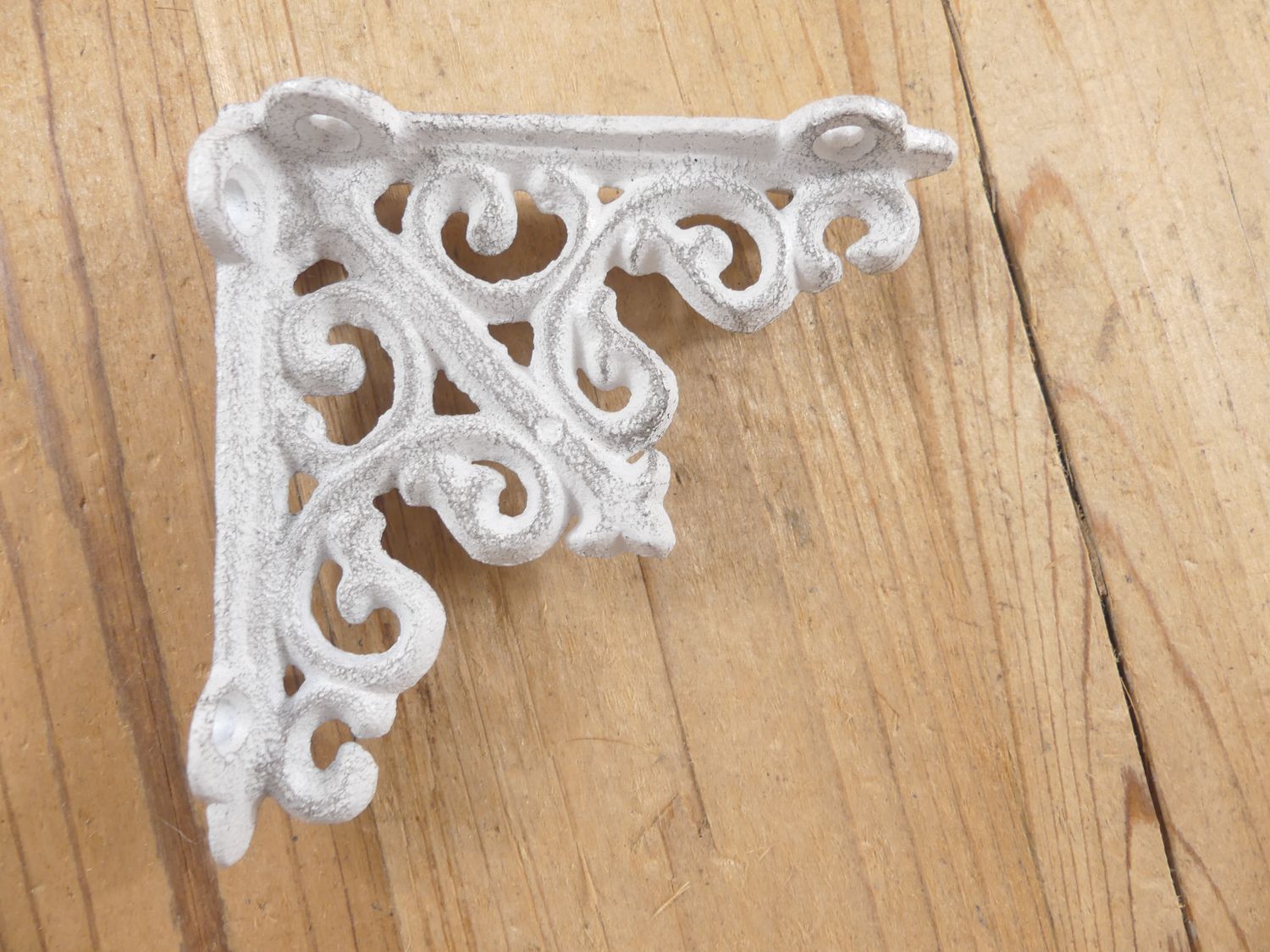 CAST IRON WHITE ARCHITECTURAL BRACKETS,  3 3/4" X 3 3/4"