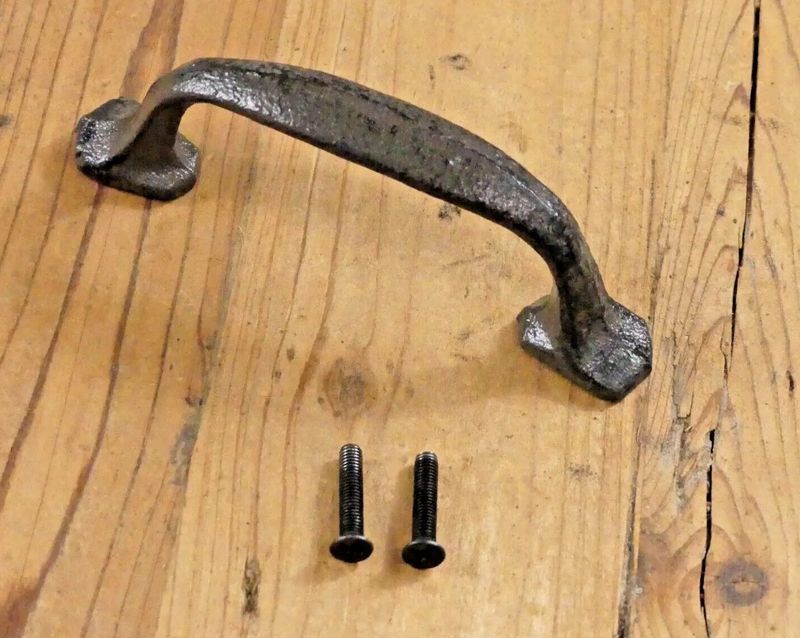 Rustic Cast Iron Handles 5 1/4"