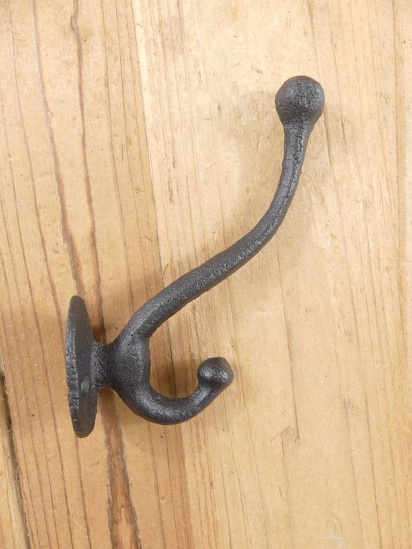 BLACK SCHOOL CAST IRON LONG ACORN HOOK