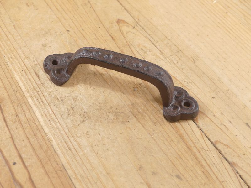 CAST IRON FANCY RUSTIC HANDLES 5 1/2" LONG