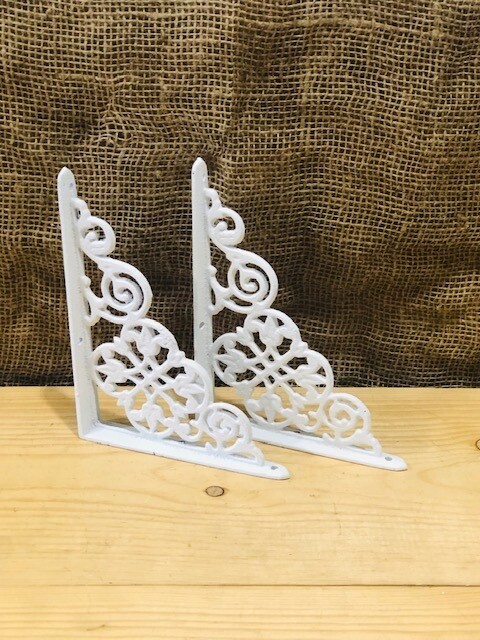 CAST IRON WHITE 7.5" X 6" WALL BRACKET