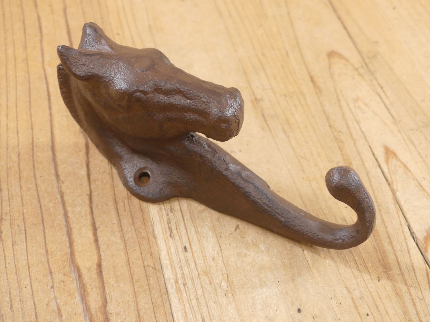 RUSTIC CAST IRON HORSE HEAD HOOK