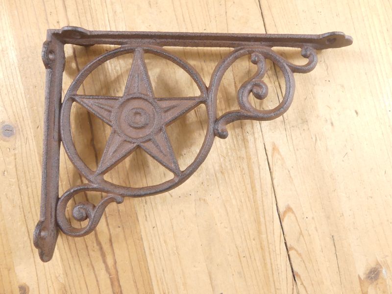 CAST IRON RUSTIC STAR SHELF BRACKETS,  8 3/4" X 6 1/2"