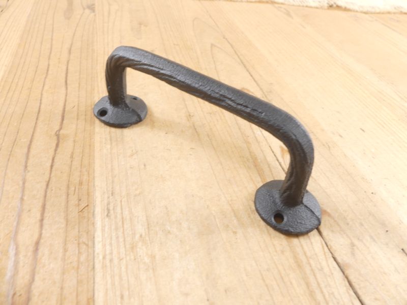 CAST IRON BLACK VINE HANDLE / PULL