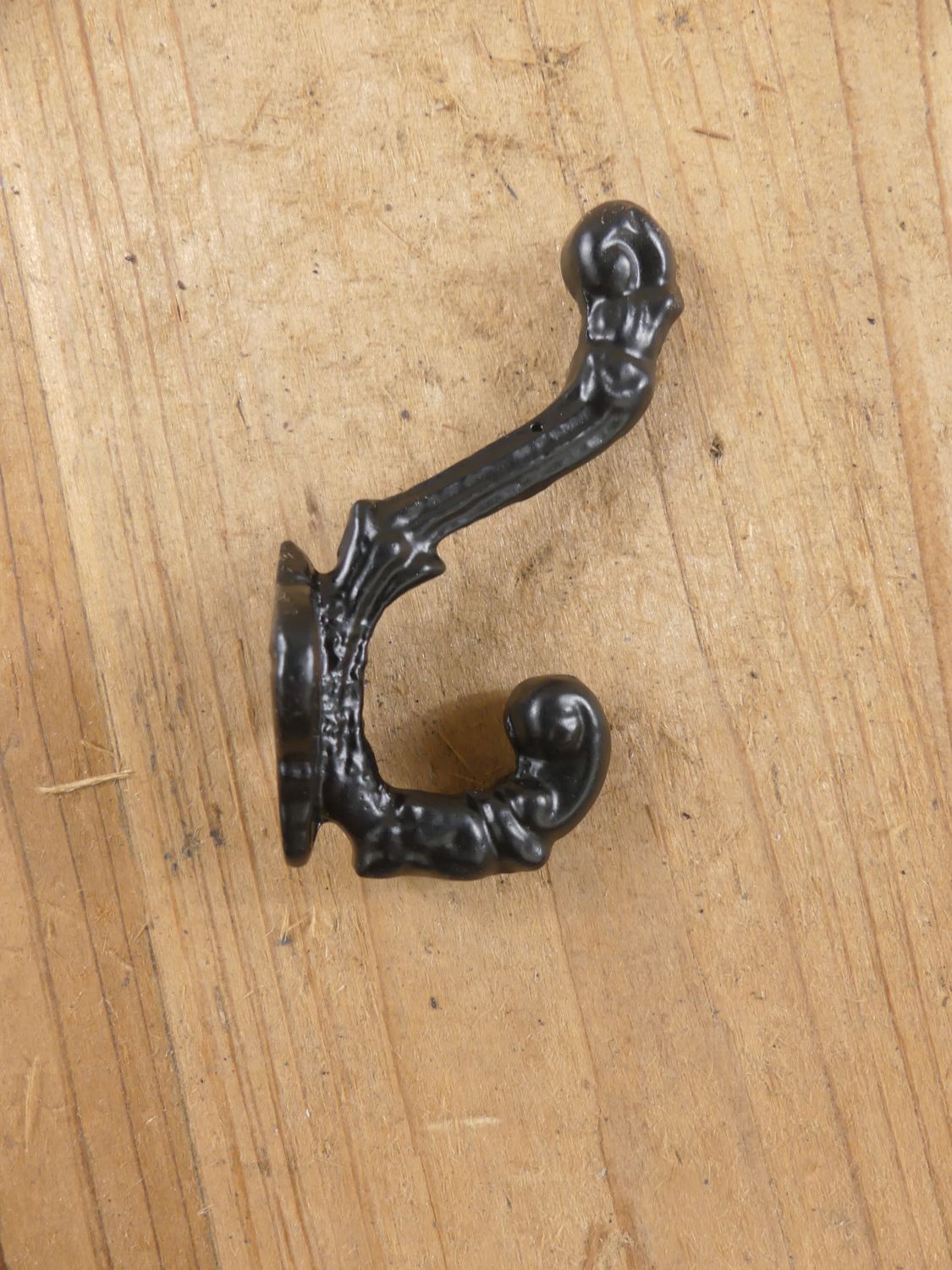 SMALL IRON BLACK VICTORIAN HOOK, 3" LONG
