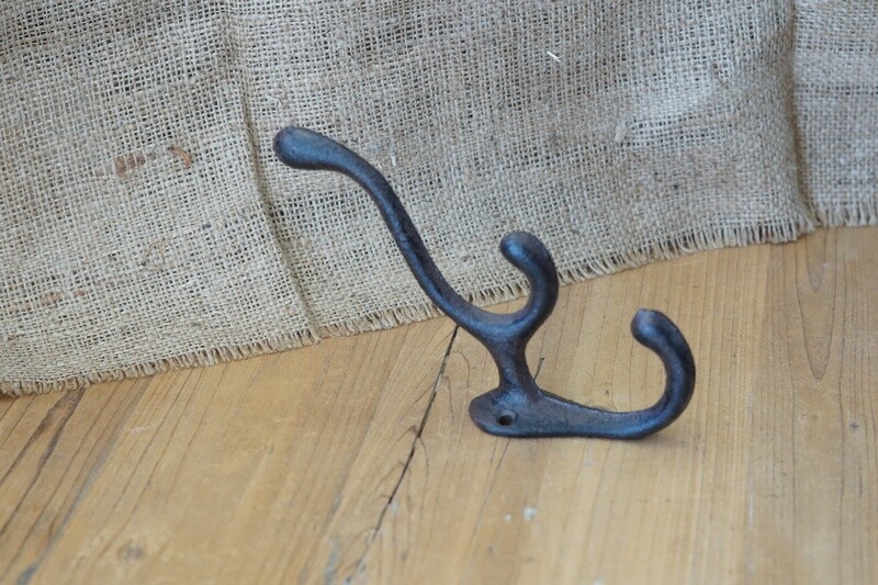 Cast Iron Triple Rustic Hat/Coat Hook Cast Iron Triple Rustic Hat/Coat Hook