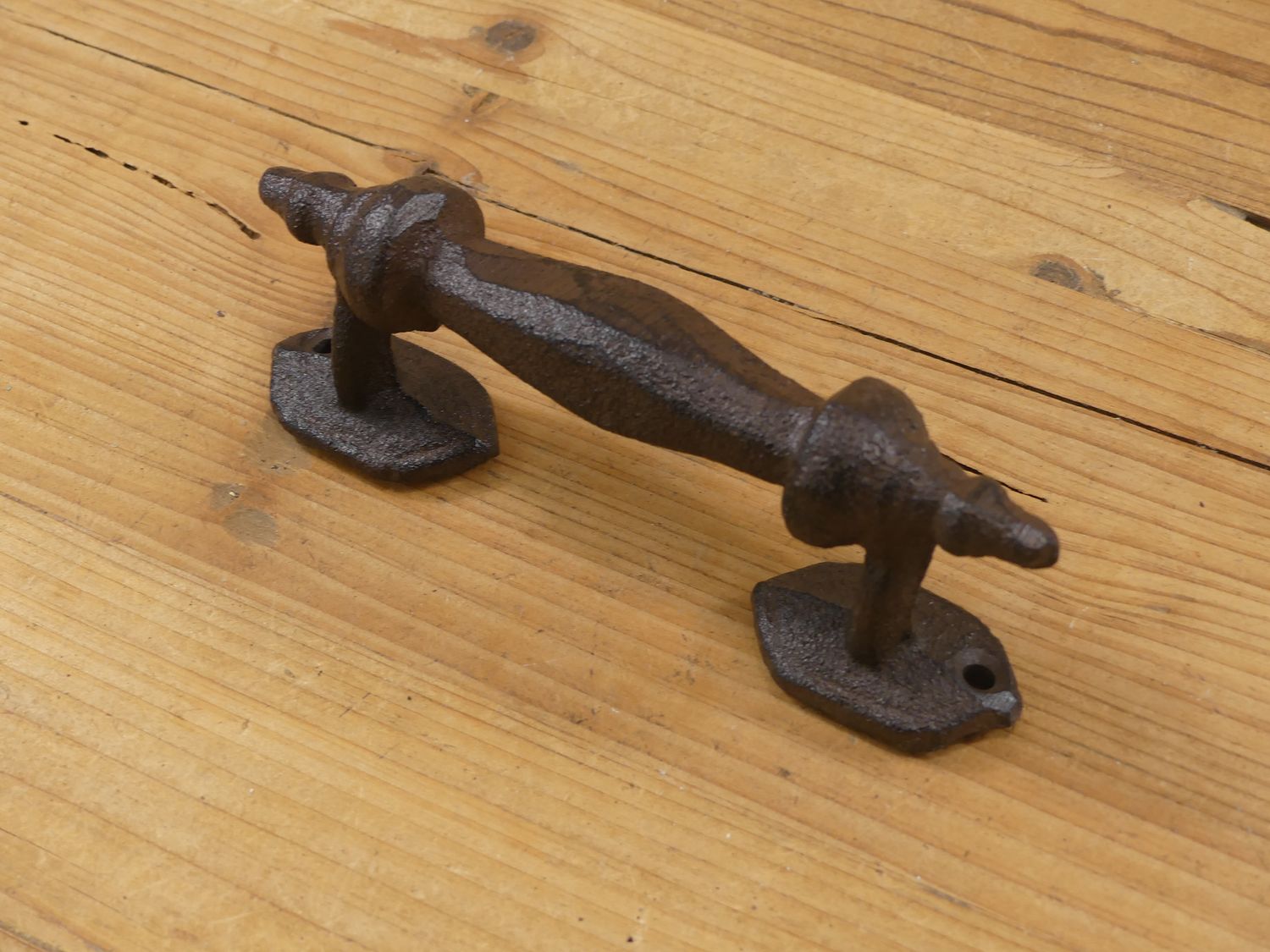 CAST IRON COLONIAL STYLE HANDLE  6" LONG RUSTIC PRIMITIVE