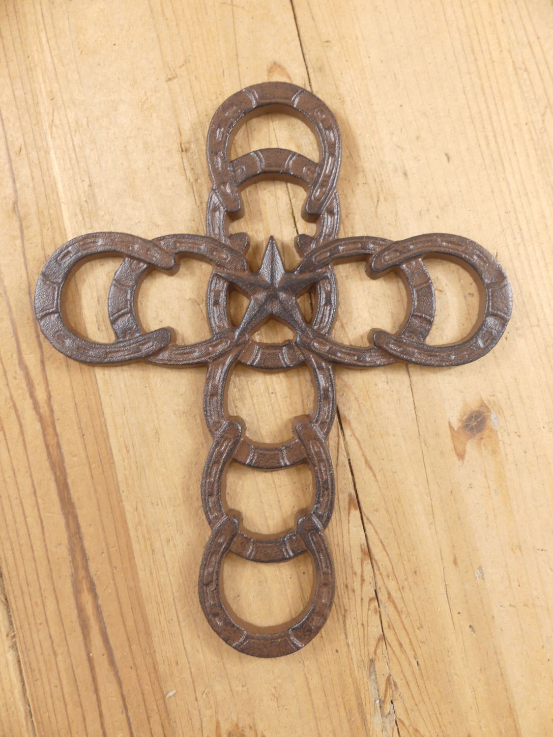 CAST IRON HORSESHOES AND STAR WALL CROSS CAST IRON HORSESHOES AND STAR WALL CROSS