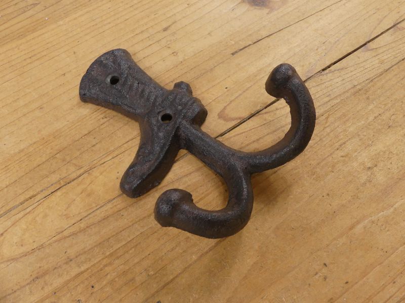 CAST IRON COWBOY BOOT DOUBLE HOOK WESTERN DECOR FARMHOUSE