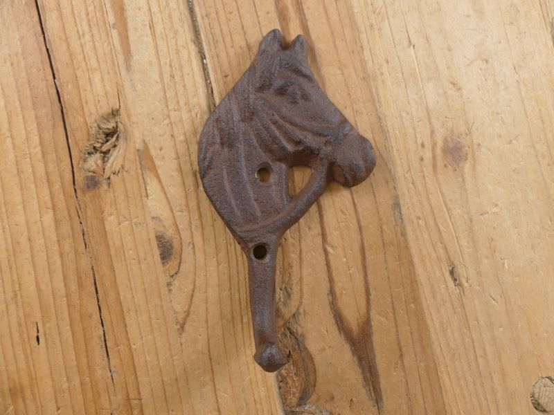 RUSTIC HORSE HEAD HOOK RUSTIC HORSE HEAD HOOK