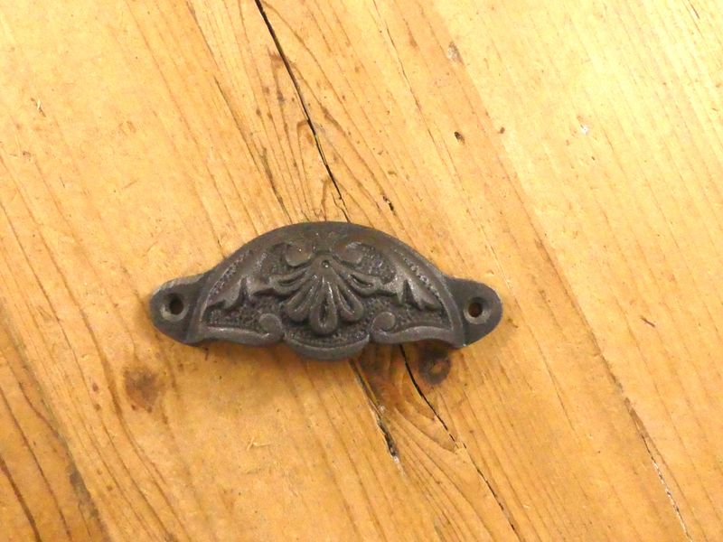 Iron Cup Drawer Pull, 4 1/4" Wide