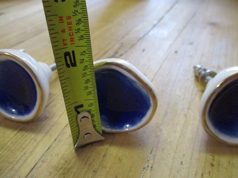 MID-CENTURY STYLE CERAMIC BLUE & GOLD KNOB / PULL