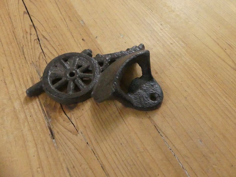 CAST IRON CANNON BOTTLE OPENER RUSTIC BAR MAN CAVE UNIQUE